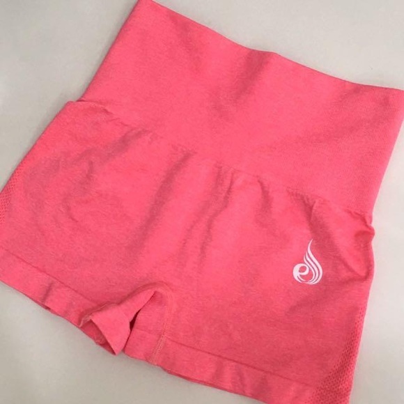 RYDERWEAR High Waisted Seamless Shorts - Picture 5 of 5